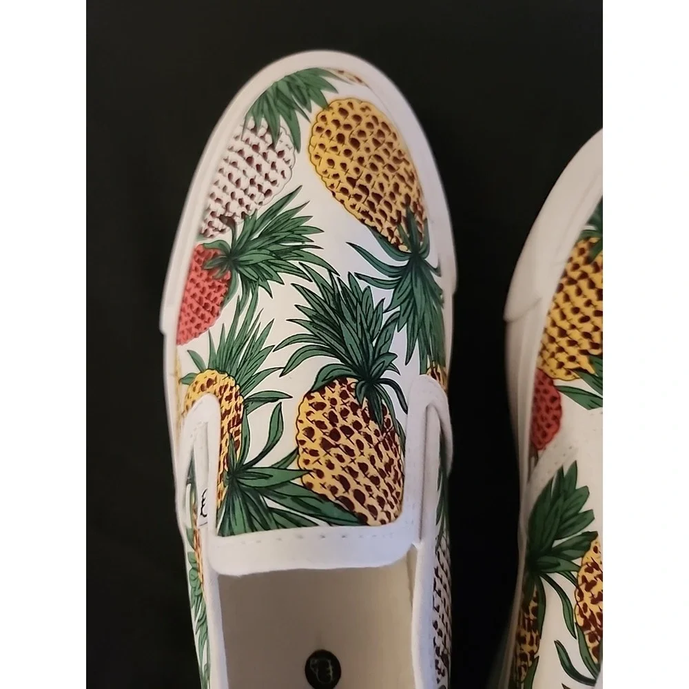 Lam Canvas Slip Ons. Memory Foam Insole - Pineapple - Size‎ 7.5 US